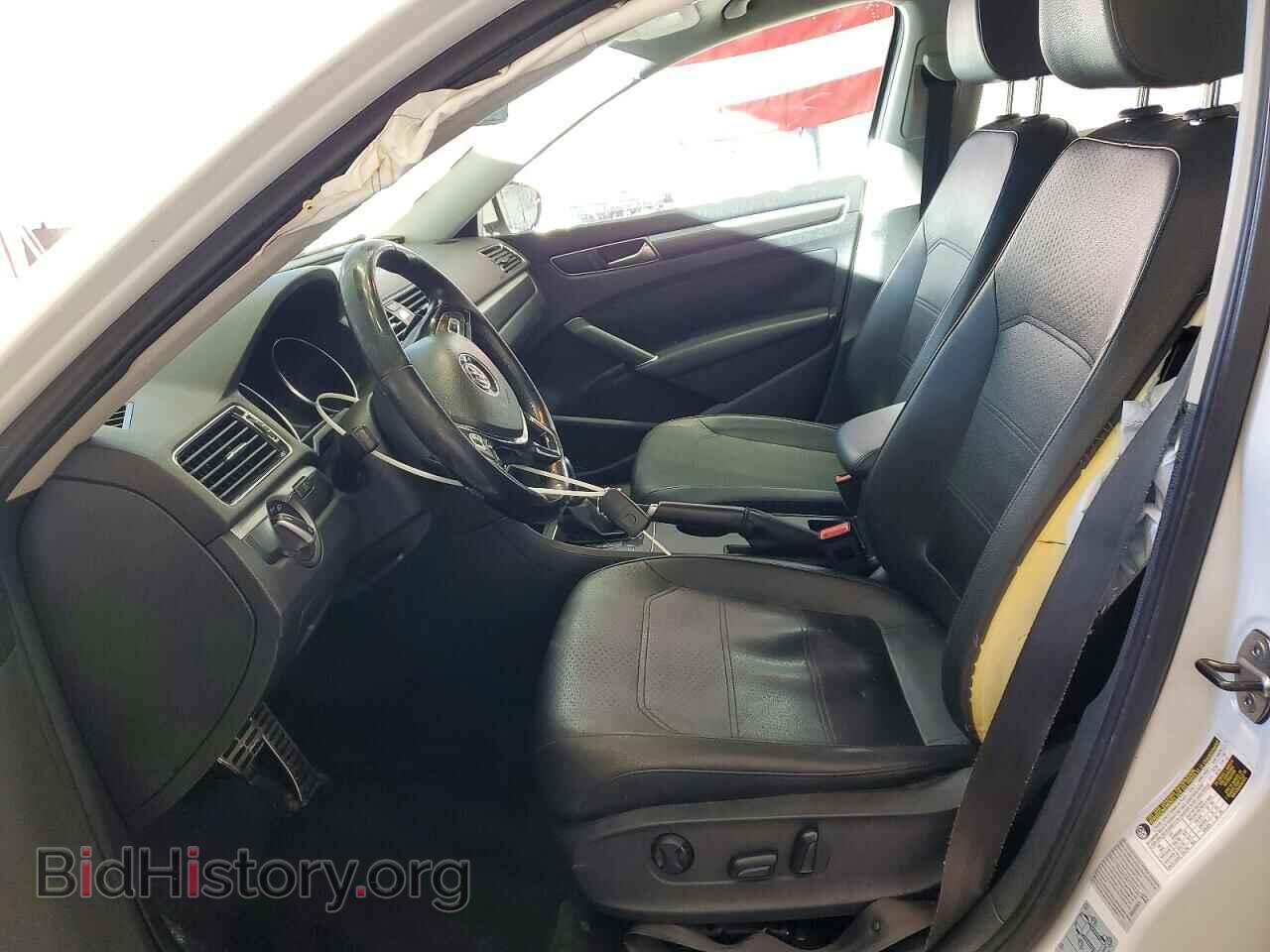 2017 VOLKSWAGEN PASSAT - VIN: 1VWDT7A30HC007774 - Фото 7