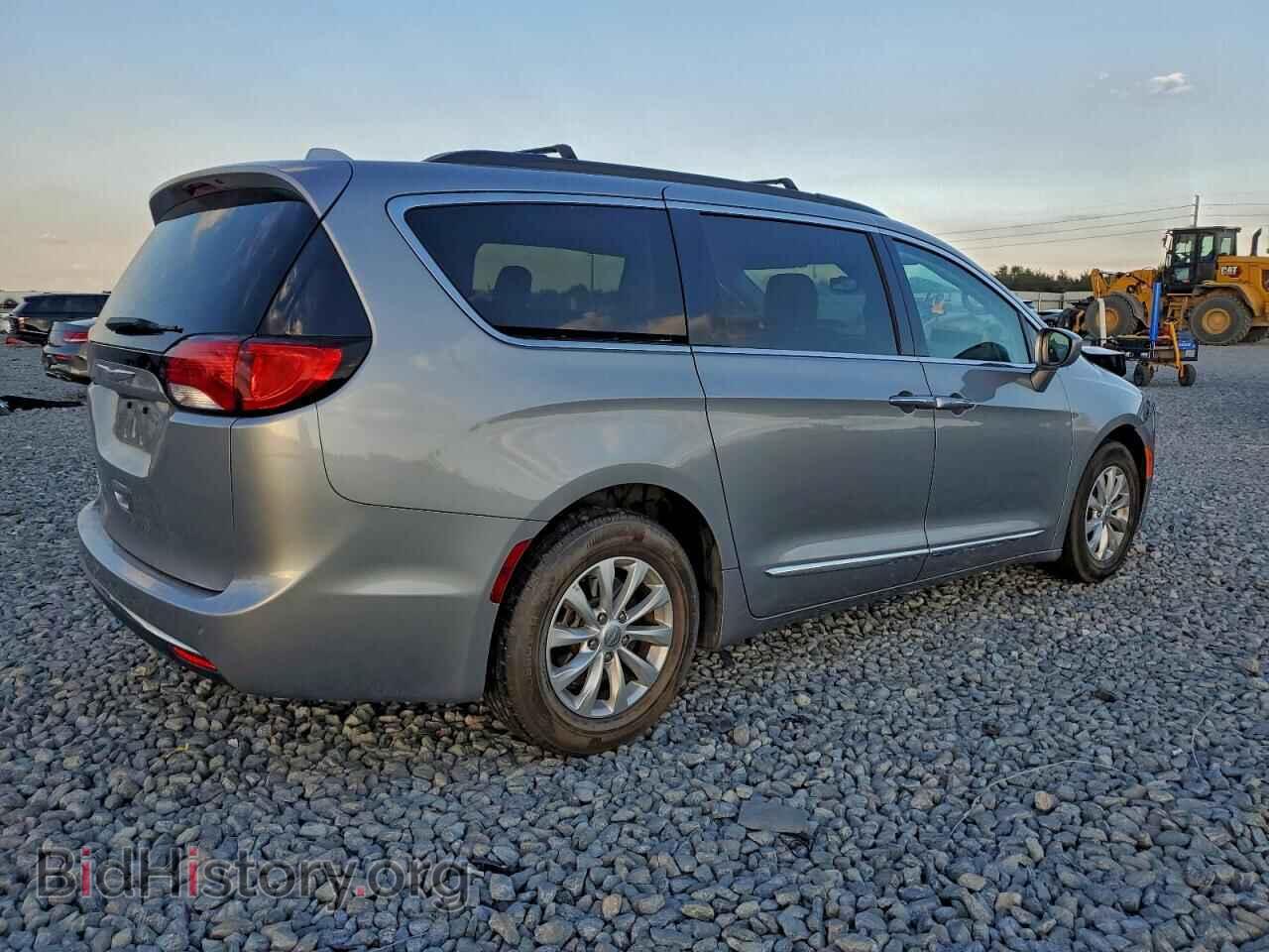 2017 CHRYSLER PACIFICA - VIN: 2C4RC1BG1HR569648 - Фото 3