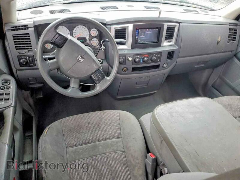 2007 Dodge RAM 1500 (VIN 1D7HU18247J628348) — фото 8 из 12