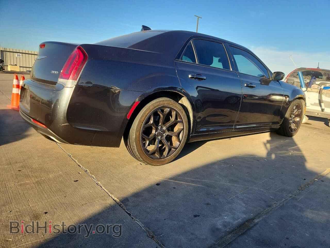 2019 CHRYSLER 300 - VIN: 2C3CCAAG7KH679161 - Фото 3