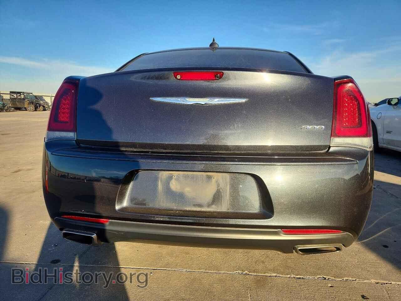 2019 CHRYSLER 300 - VIN: 2C3CCAAG7KH679161 - Фото 6