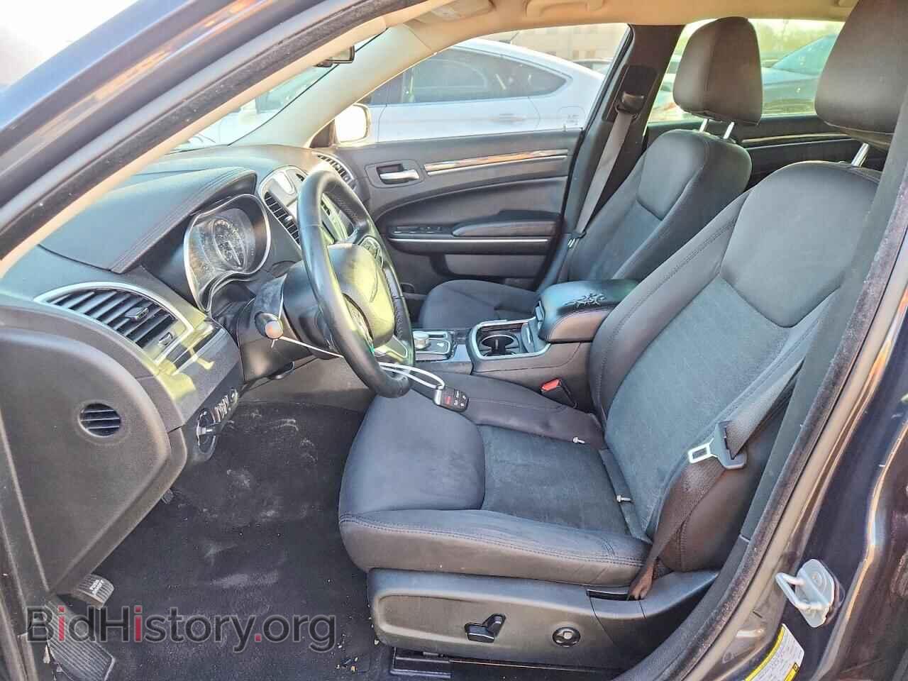 2019 CHRYSLER 300 - VIN: 2C3CCAAG7KH679161 - Фото 7