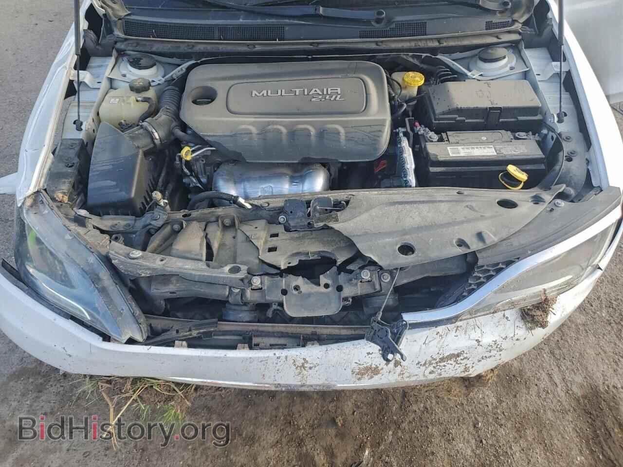 2016 CHRYSLER 200 - VIN: 1C3CCCAB2GN120633 - Фото 11
