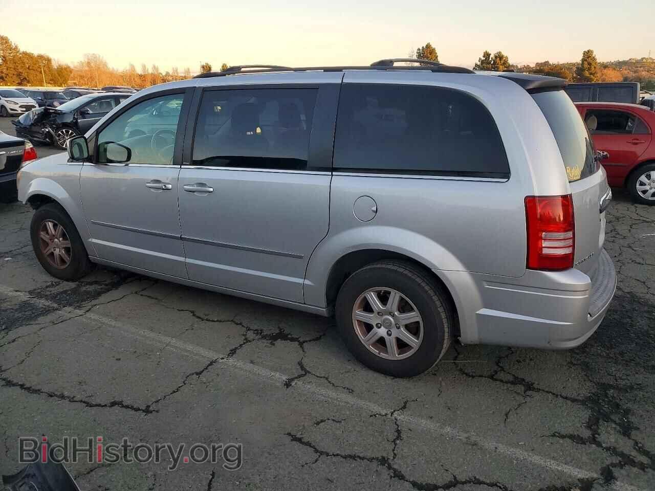 2010 CHRYSLER MINIVAN - VIN: 2A4RR5D16AR397745 - Фото 2