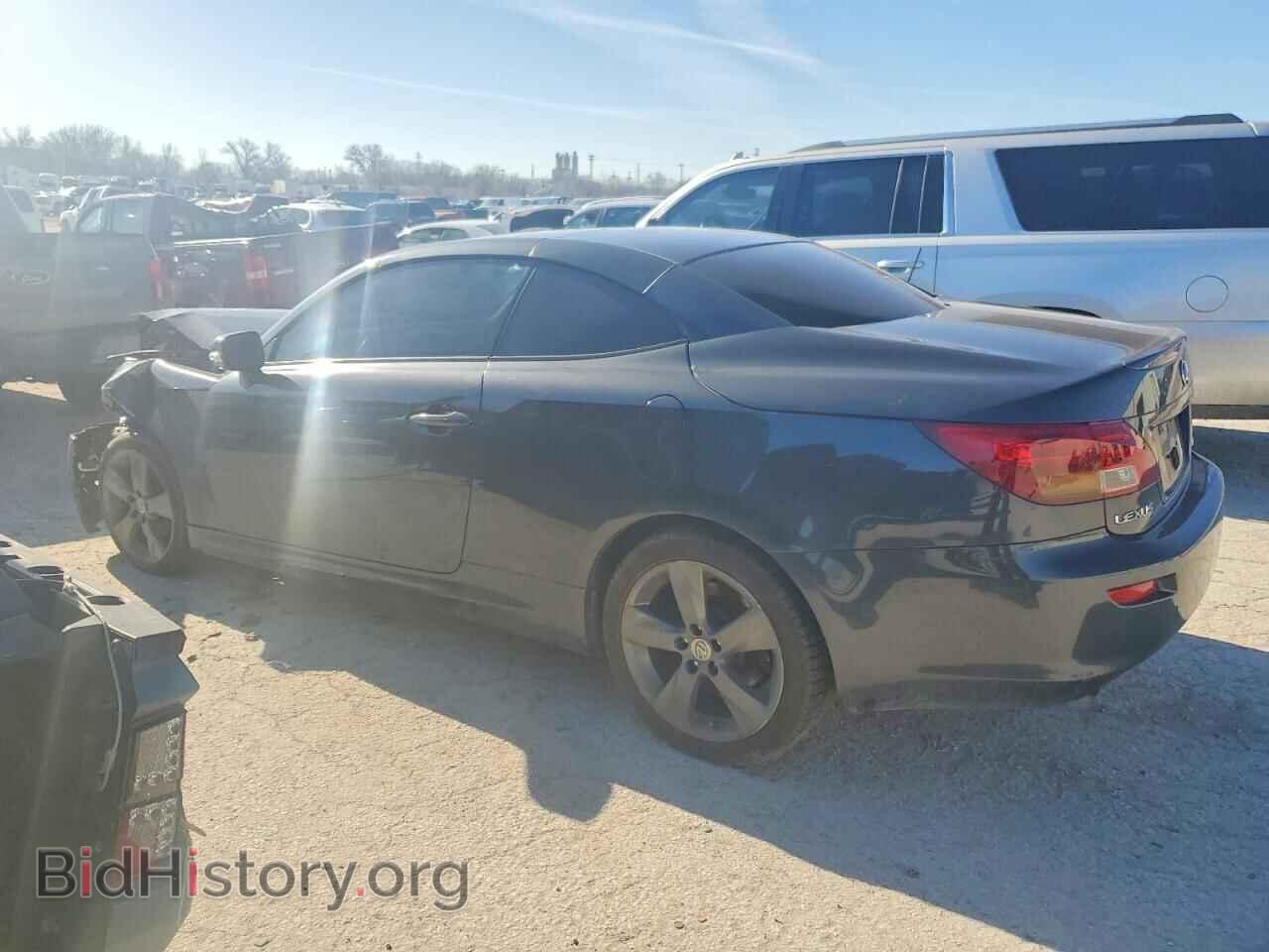2010 LEXUS IS - VIN: JTHFF2C29A2504228 - Photo 2