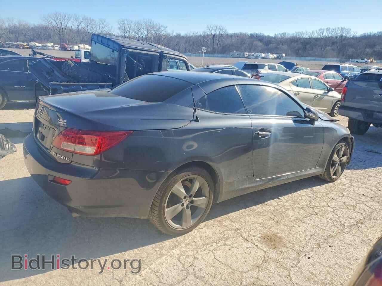 2010 LEXUS IS - VIN: JTHFF2C29A2504228 - Photo 3