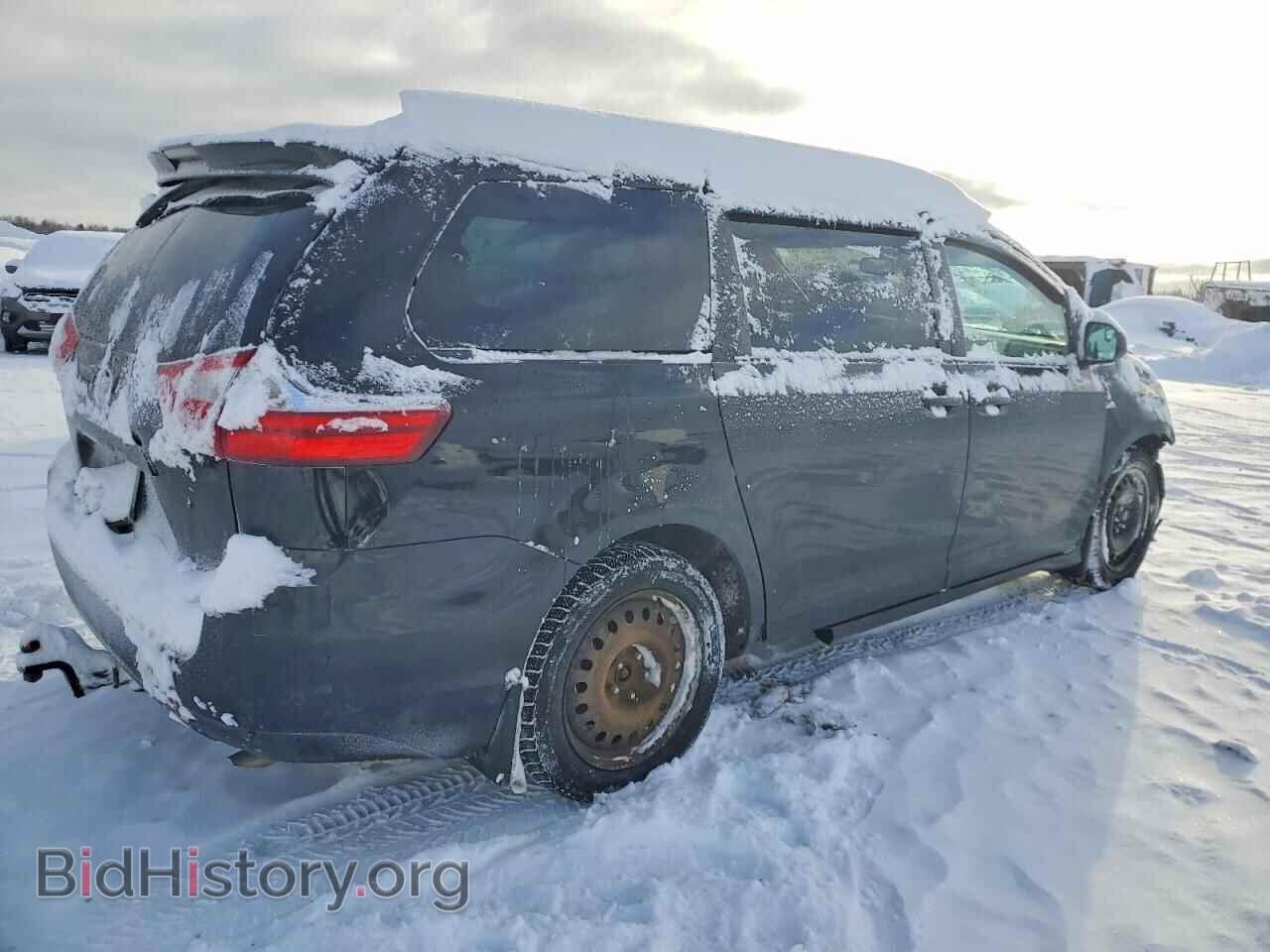 2018 TOYOTA All Models - VIN: 5TDJZ3DC9JS190606 - Фото 3