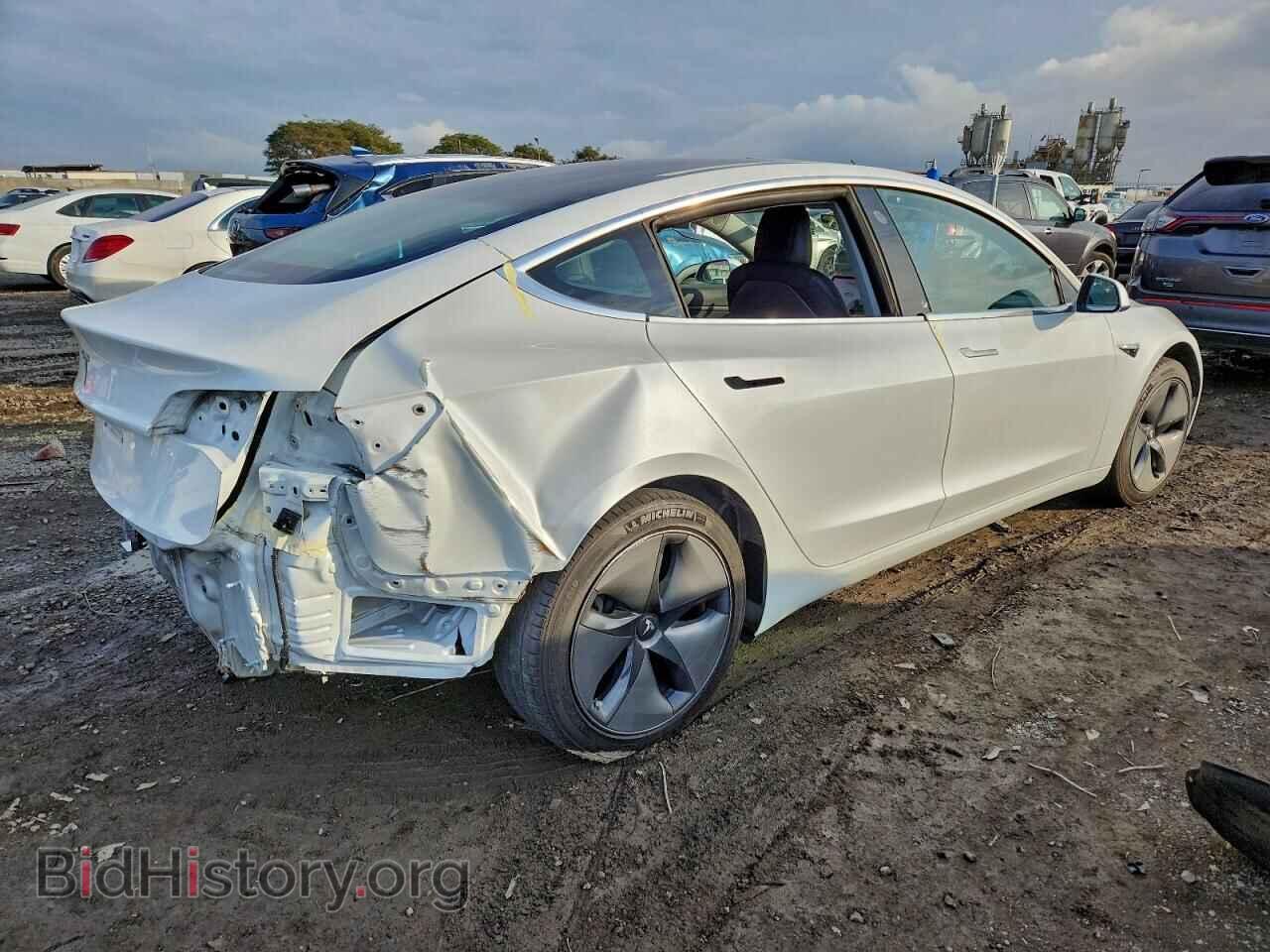 2019 TESLA MODEL 3 - VIN: 5YJ3E1EAXKF331582 - Фото 3