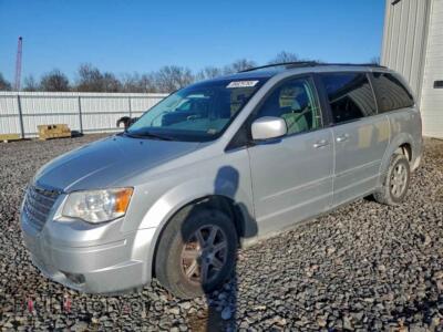2008 Chrysler MINIVAN Touring, silver — VIN 2A8HR54P38R762309, Copart