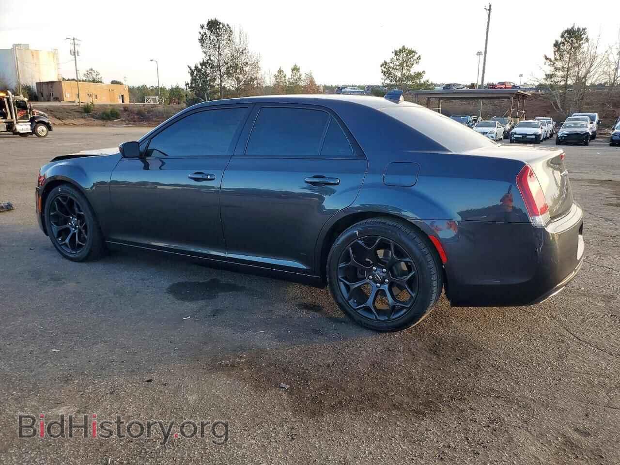 2019 CHRYSLER 300 - VIN: 2C3CCAAG8KH612245 - Фото 2