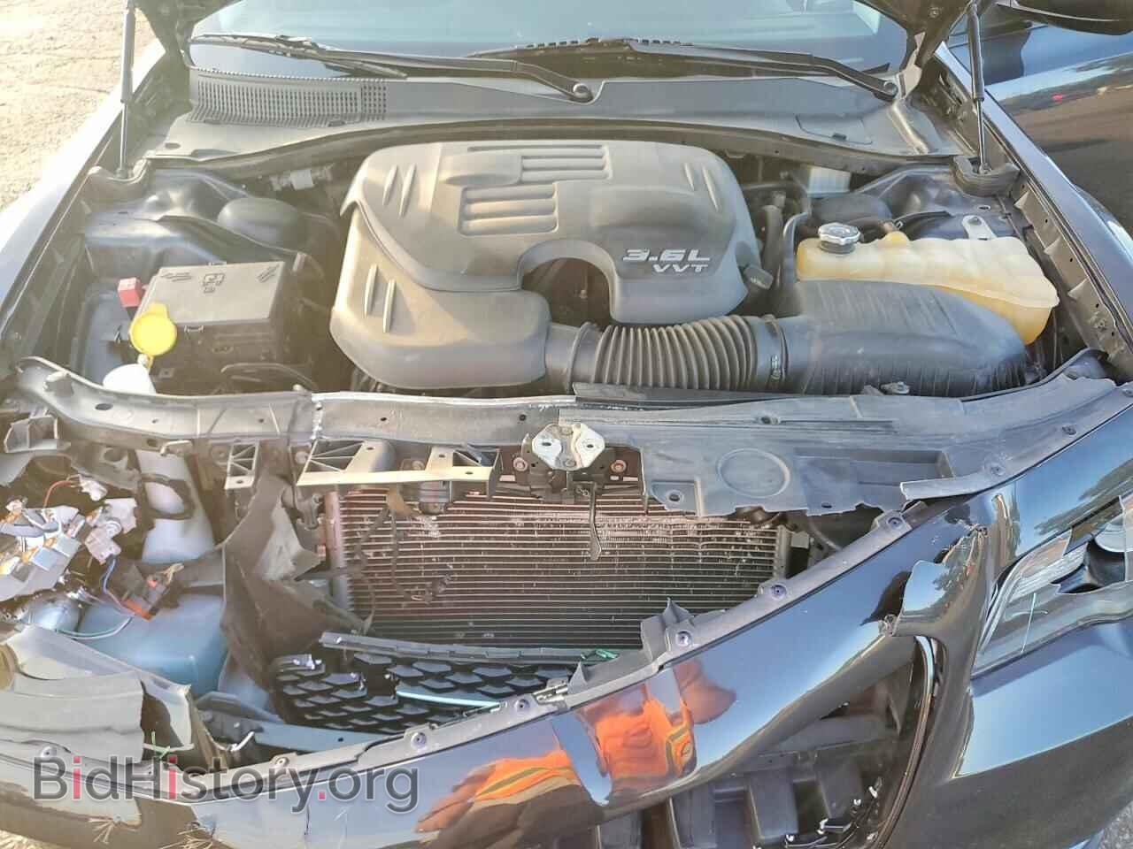 2019 CHRYSLER 300 - VIN: 2C3CCAAG8KH612245 - Фото 11