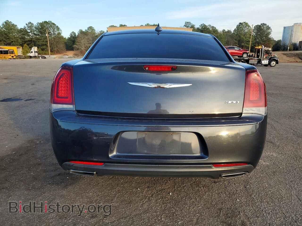 2019 CHRYSLER 300 - VIN: 2C3CCAAG8KH612245 - Фото 6