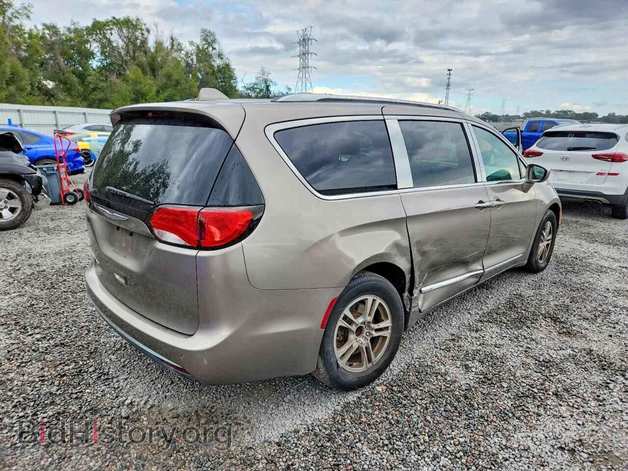 2017 CHRYSLER PACIFICA - VIN: 2C4RC1EG2HR536928 - Фото 3