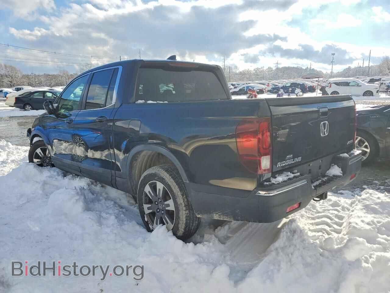 2017 HONDA RIDGELINE - VIN: 5FPYK3F68HB029468 - Фото 2