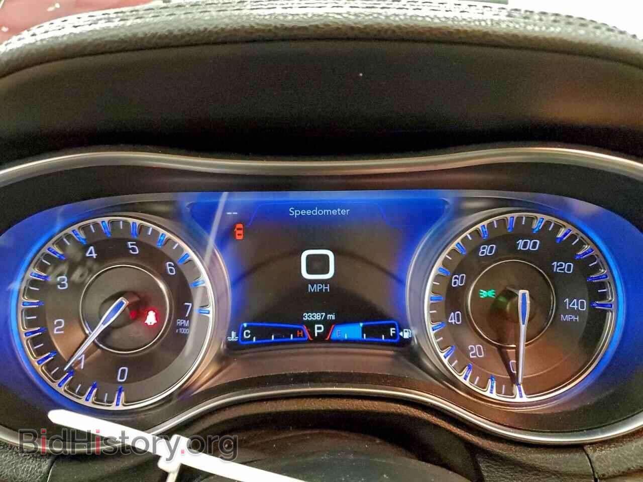 2019 CHRYSLER 300 - VIN: 2C3CCARGXKH603647 - Фото 9