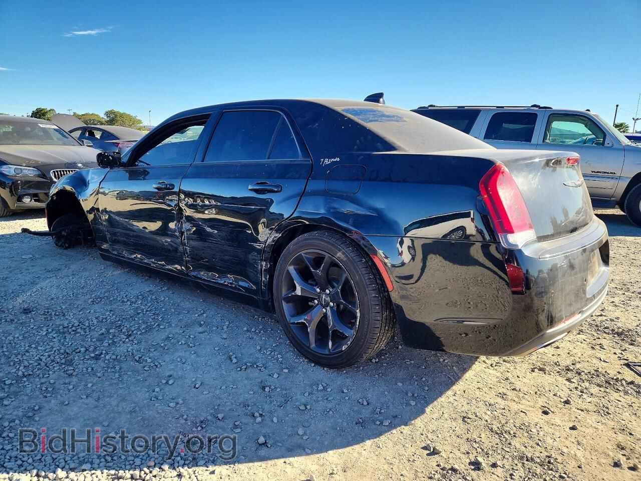 2021 CHRYSLER 300 - VIN: 2C3CCABG6MH523548 - Фото 2