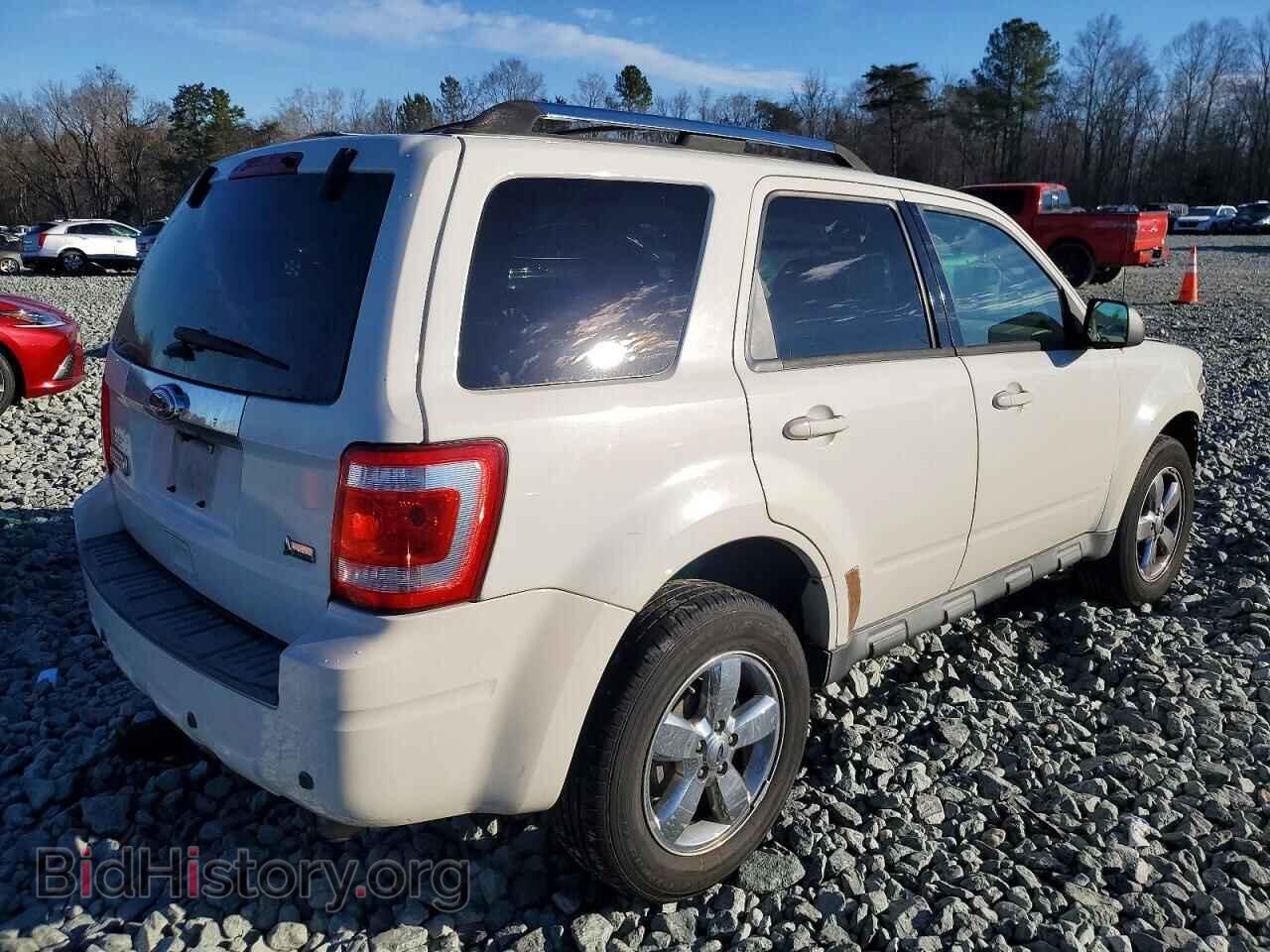 2011 FORD ESCAPE - VIN: 1FMCU0EG3BKB88684 - Фото 3