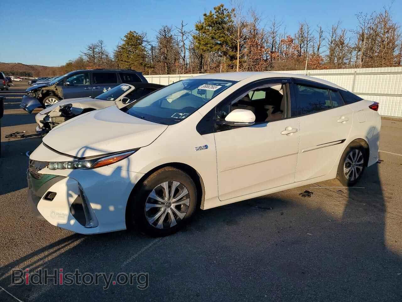 Фотография JTDKARFP2J3101703 - TOYOTA PRIUS 2018