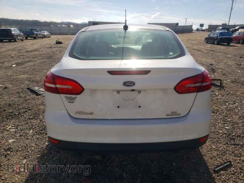 2015 Ford FOCUS (VIN 1FADP3F24FL214817) — photo 6 of 14