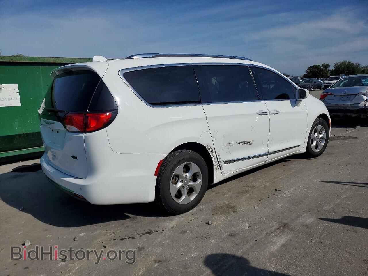 2017 CHRYSLER PACIFICA - VIN: 2C4RC1EG7HR669457 - Фото 3
