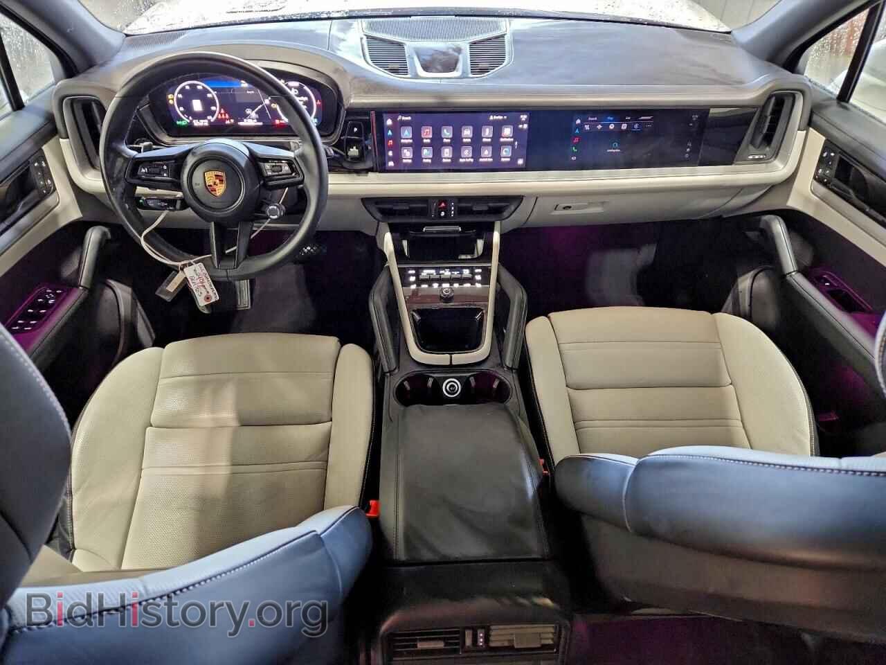 2024 PORSCHE CAYENNE - VIN: WP1AA2AY7RDA04505 - Photo 8