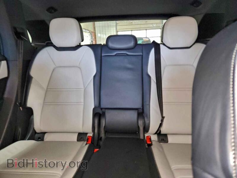 2024 Porsche CAYENNE (VIN WP1AA2AY7RDA04505) — photo 10 of 16
