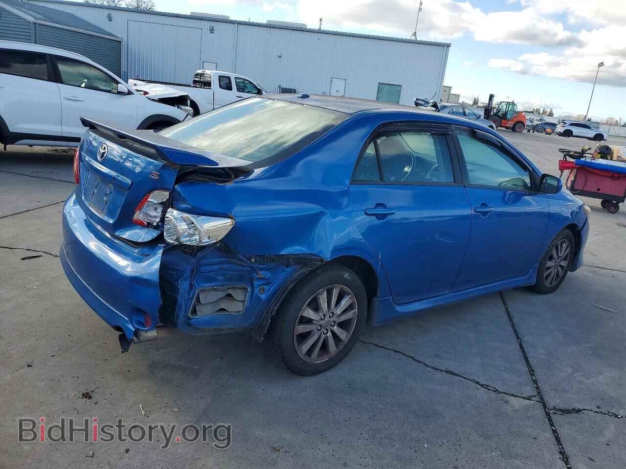 2010 TOYOTA COROLLA - VIN: 2T1BU4EE7AC492056 - Фото 3