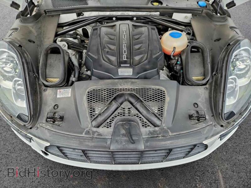 2016 Porsche MACAN (VIN WP1AB2A58GLB50272) — photo 11 of 12
