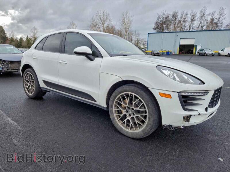 2016 Porsche MACAN (VIN WP1AB2A58GLB50272) — photo 4 of 12