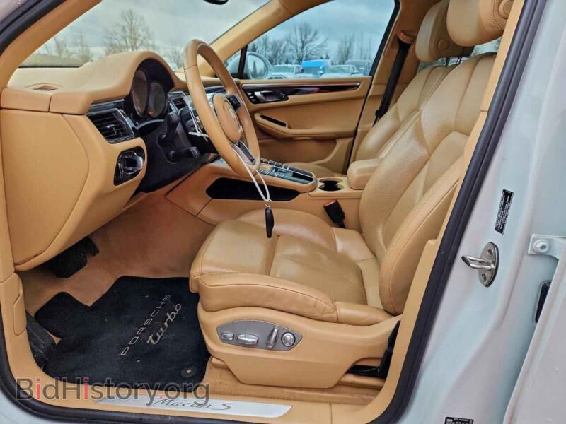 2016 Porsche MACAN (VIN WP1AB2A58GLB50272) — photo 7 of 12