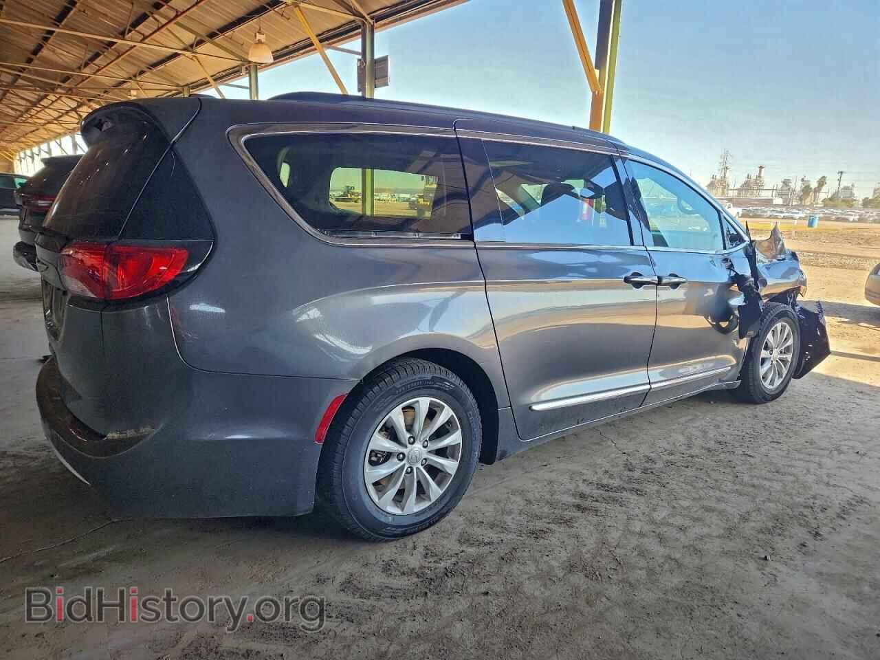 2017 CHRYSLER PACIFICA - VIN: 2C4RC1BG9HR539748 - Фото 3