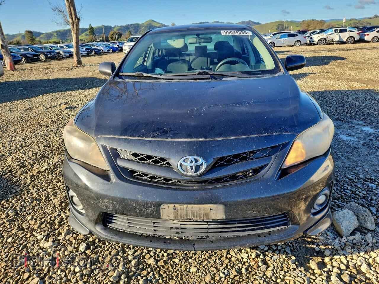 2011 TOYOTA COROLLA - VIN: 2T1BU4EE2BC628384 - Фото 5