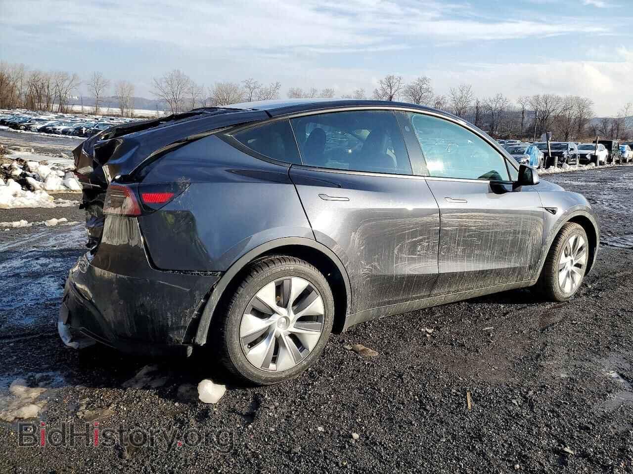 2024 TESLA MODEL Y - VIN: 7SAYGAEEXRF090428 - Фото 3