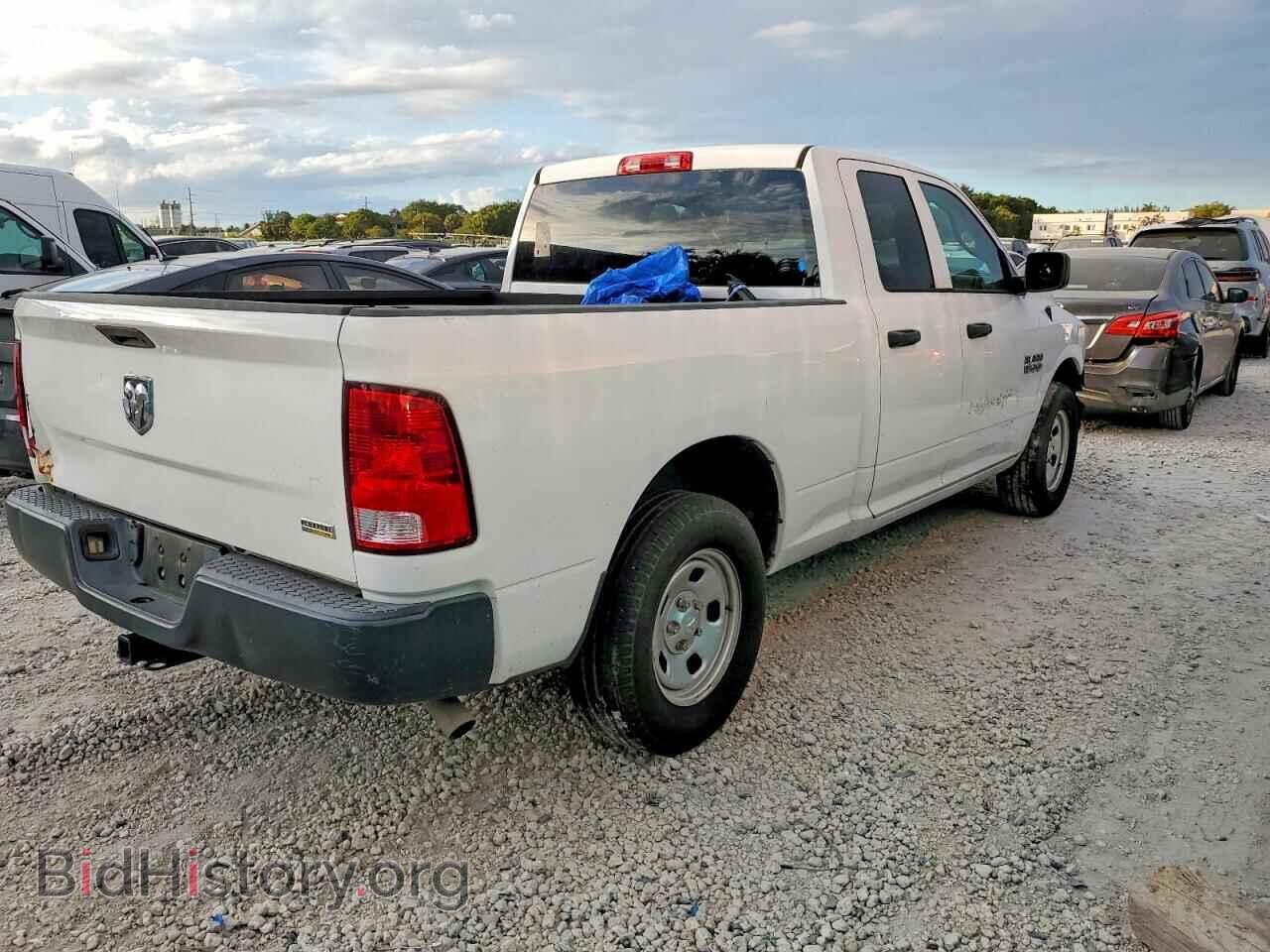 2018 RAM 1500 - VIN: 1C6RR6FG6JS299642 - Фото 3