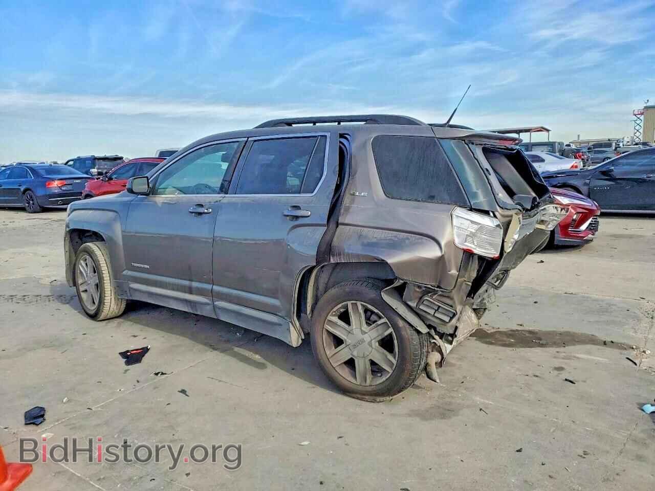 2010 GMC TERRAIN - VIN: 2CTALDEW4A6263329 - Photo 2