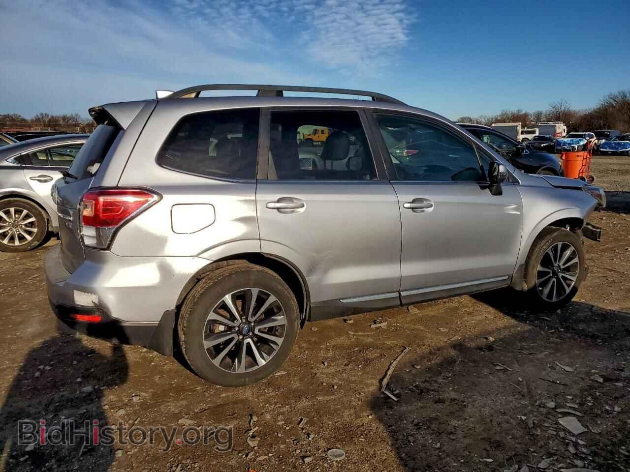 2017 SUBARU FORESTER - VIN: JF2SJGTC8HH567575 - Фото 3