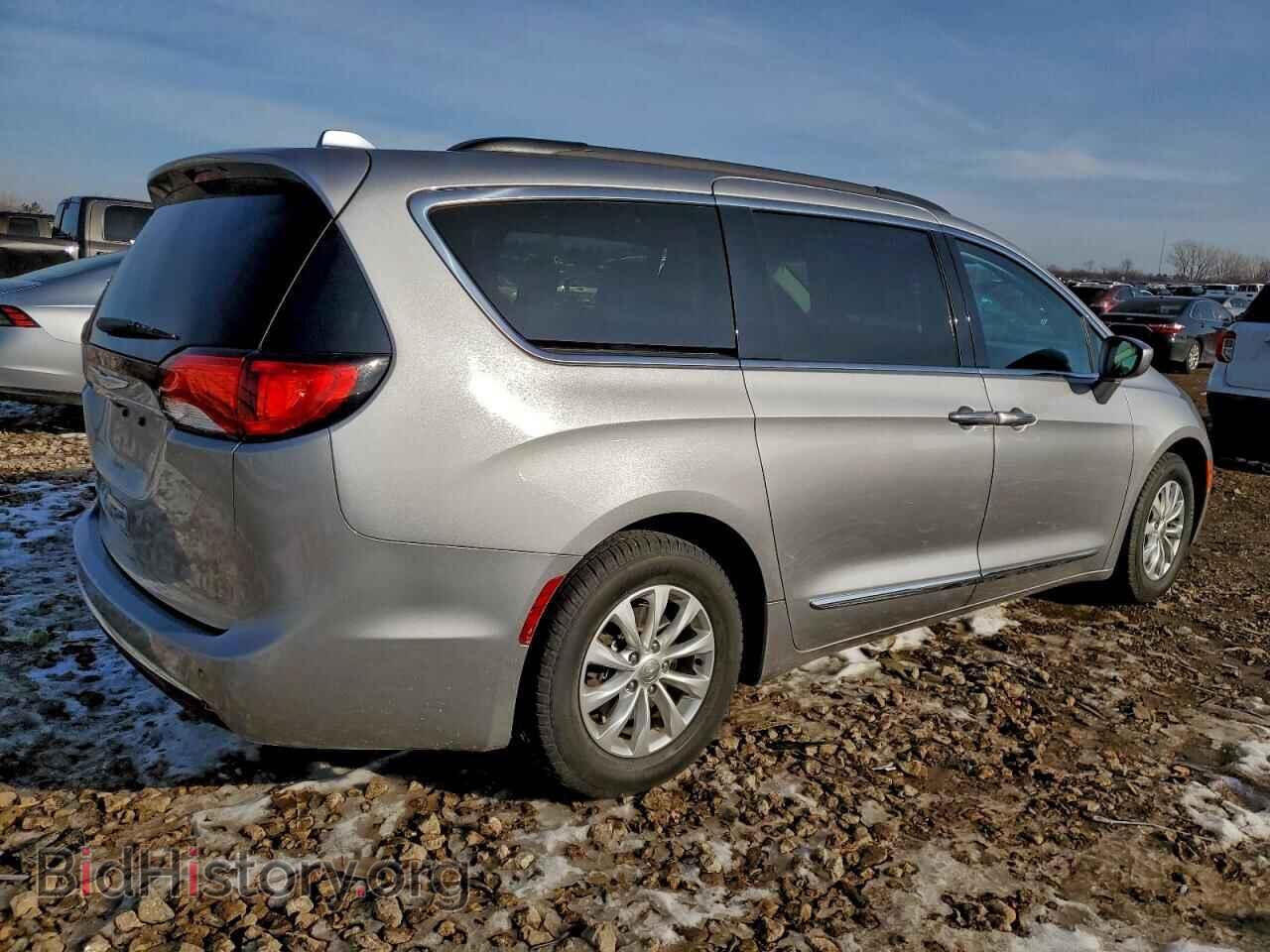 2017 CHRYSLER PACIFICA - VIN: 2C4RC1BG1HR795270 - Фото 3