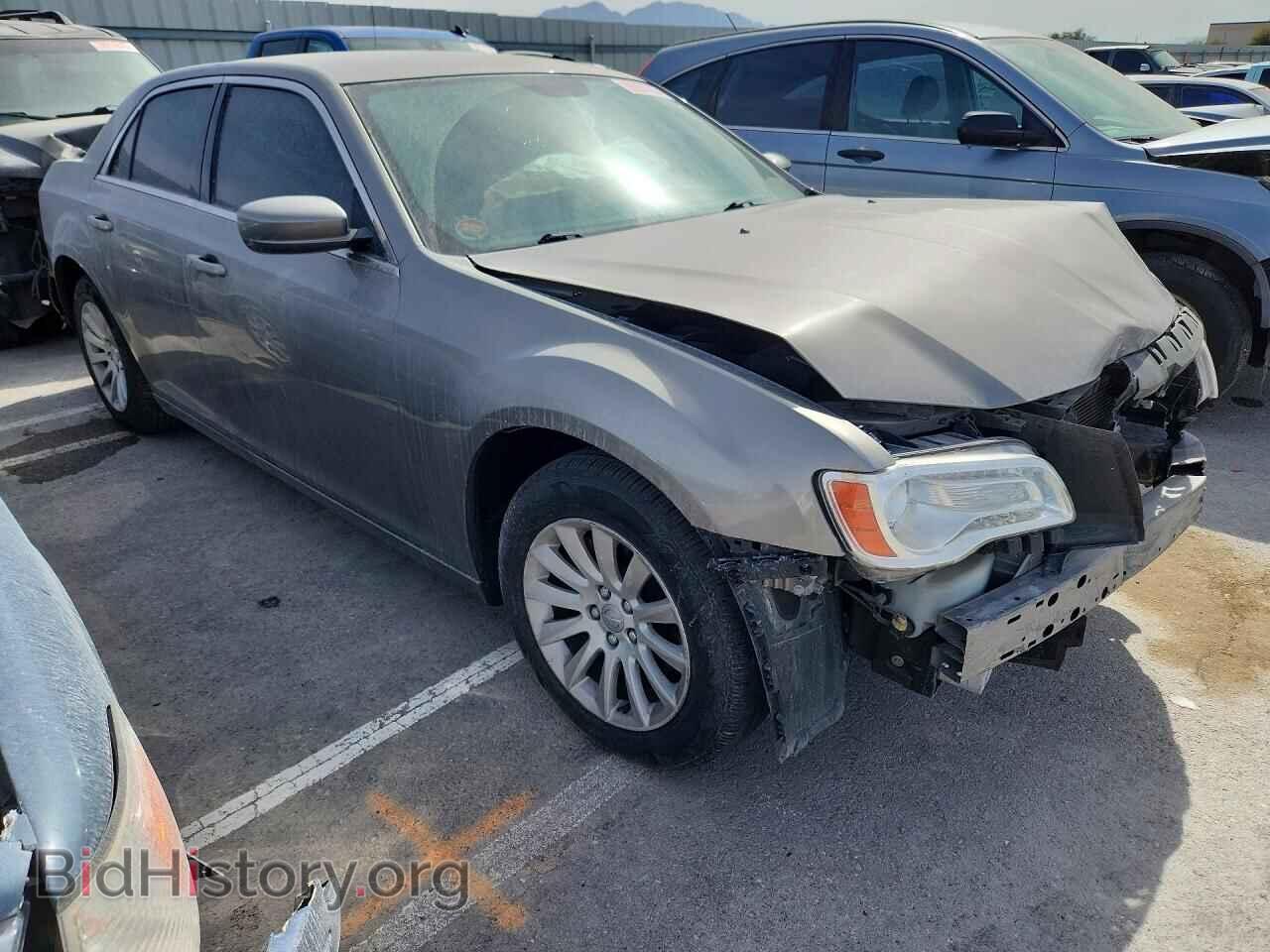 2014 CHRYSLER 300 - VIN: 2C3CCAAG2EH262941 - Фото 4