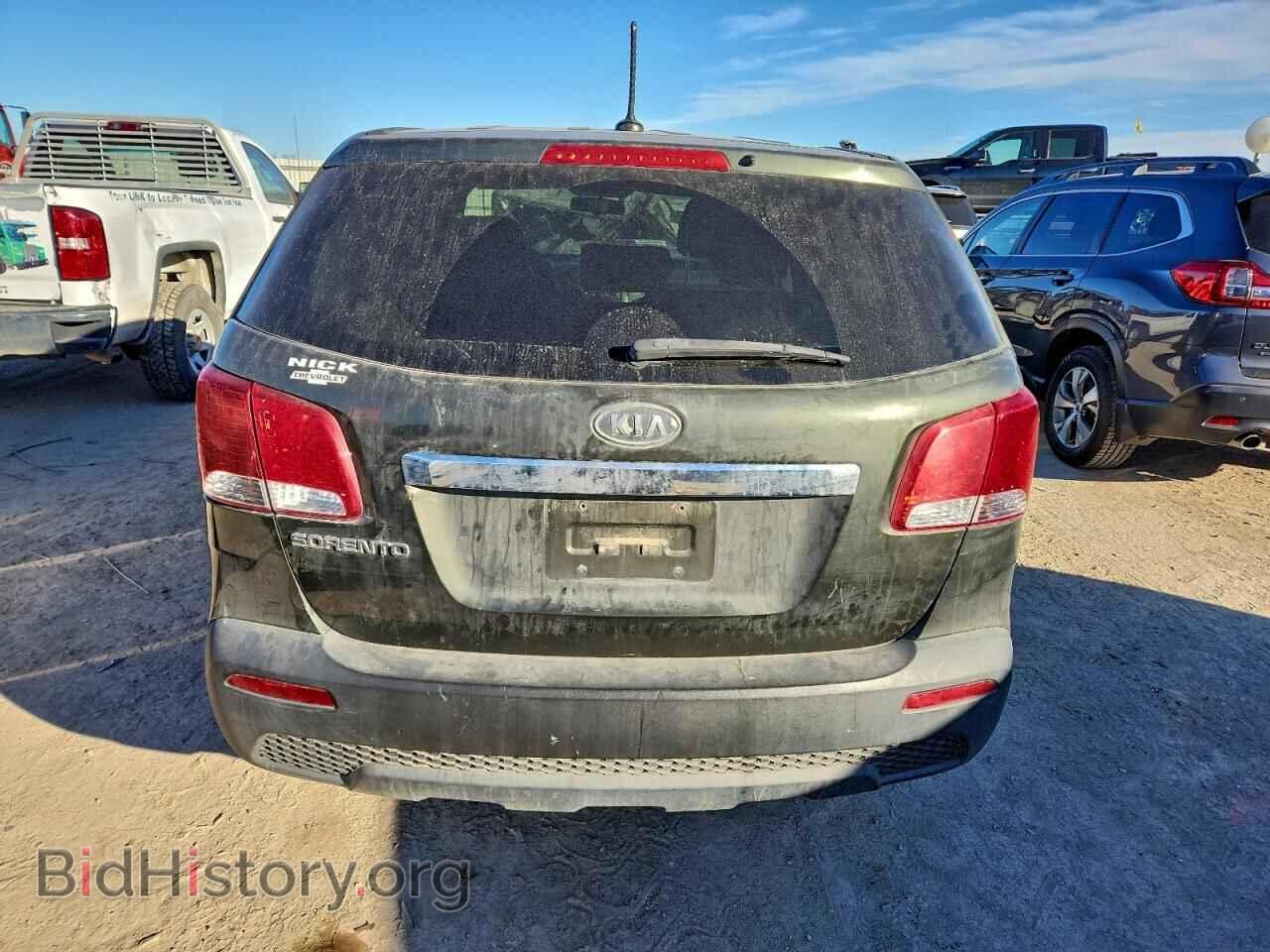 2011 KIA SORENTO - VIN: 5XYKTCA12BG105659 - Фото 6