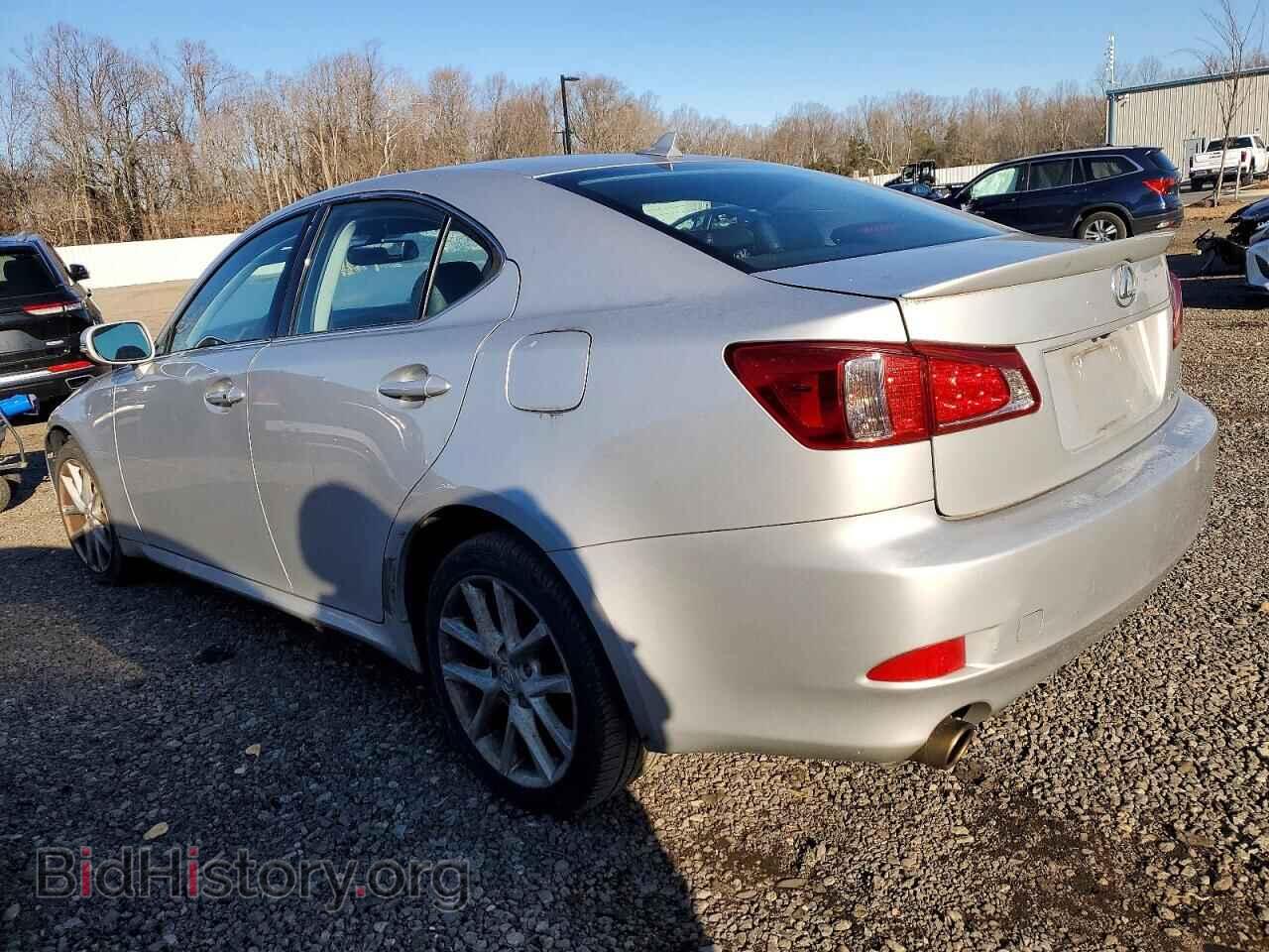 2011 LEXUS IS - VIN: JTHCF5C28B5047867 - Photo 2