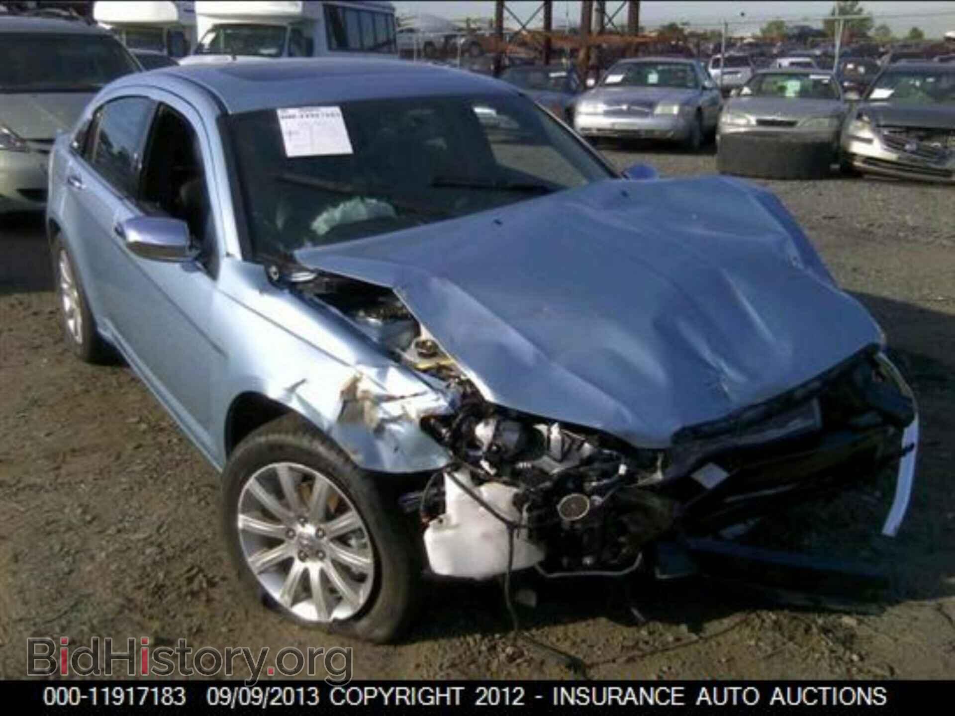 Photo 1C3CCBCG7DN696572 - Chrysler 200 2013