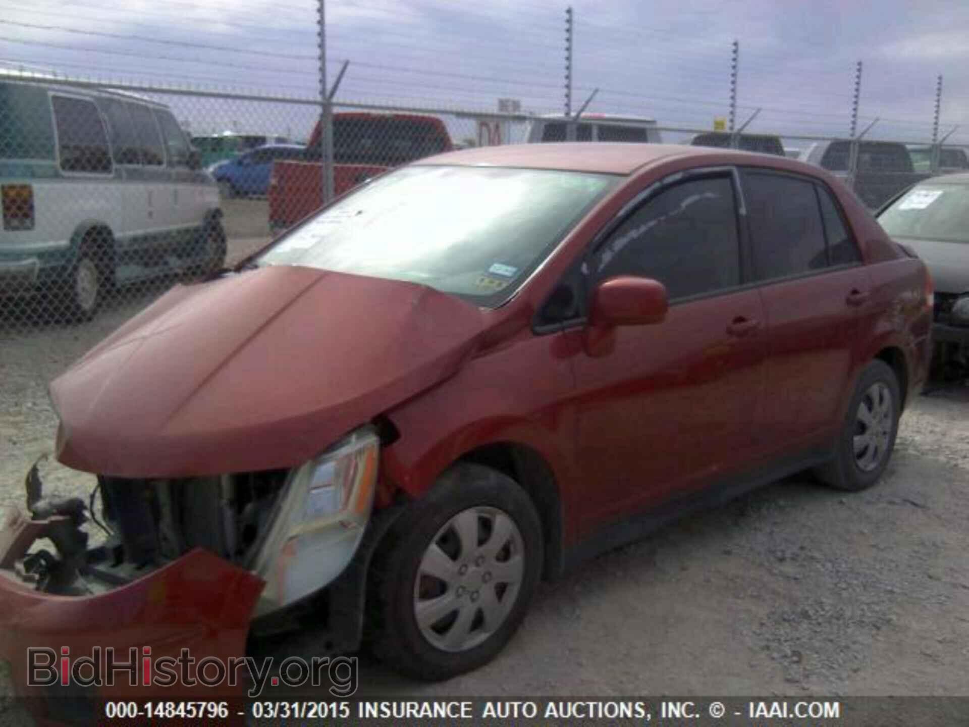 2011 NISSAN VERSA - VIN: 3N1BC1AP1BL410316 - Фото 2