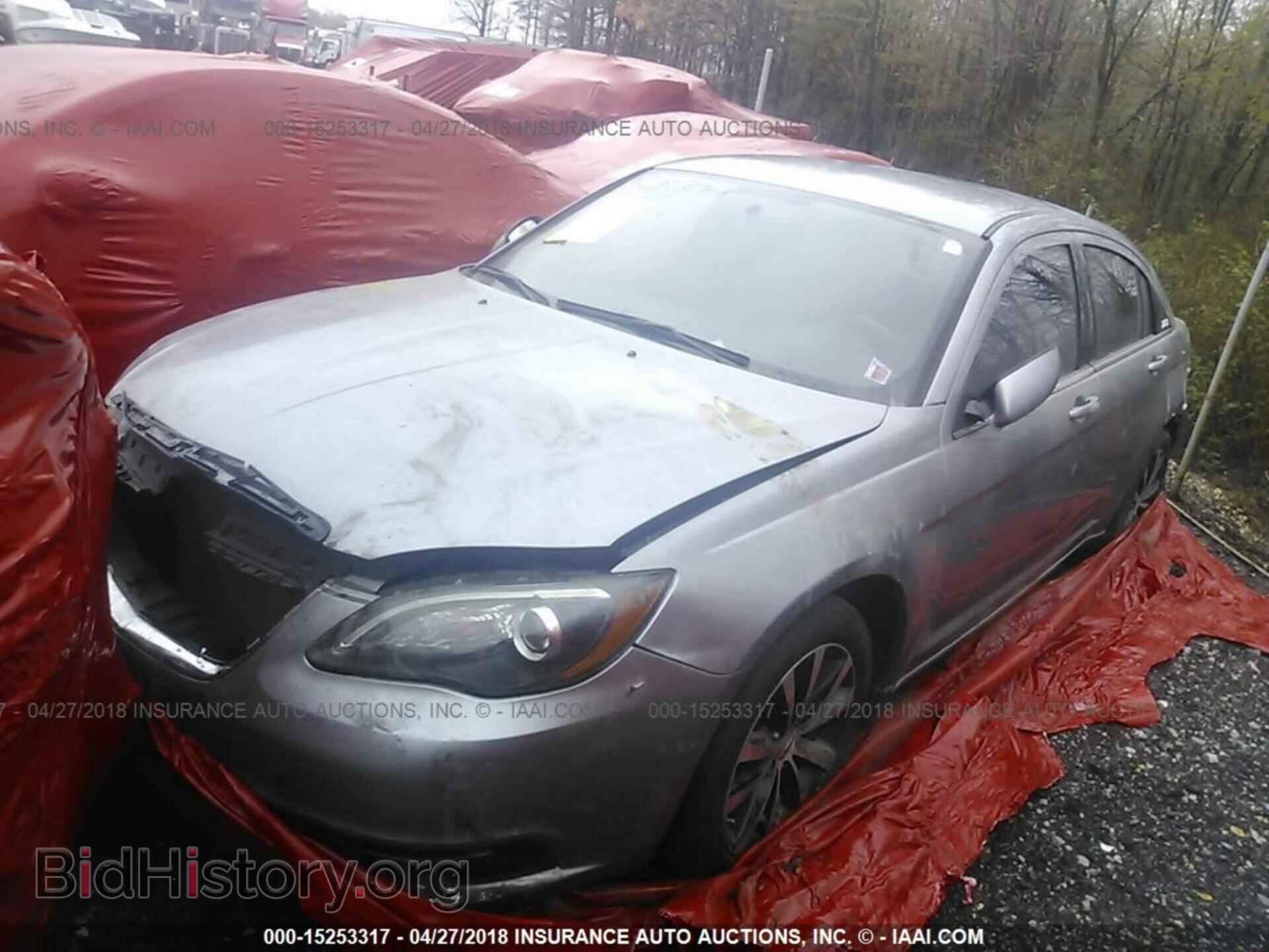 2013 Chrysler 200 - VIN: 1C3CCBBB8DN683559 - Photo 2