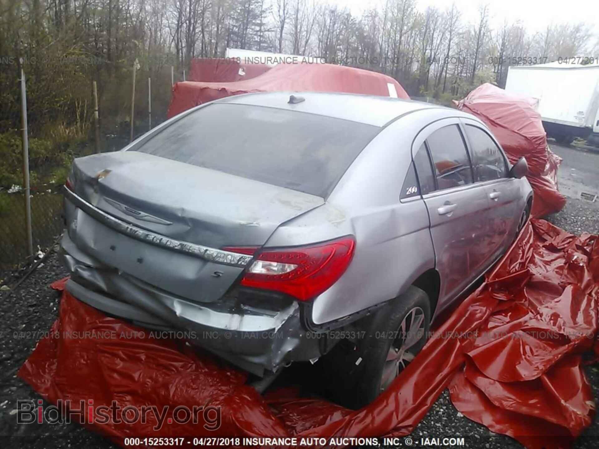 2013 Chrysler 200 - VIN: 1C3CCBBB8DN683559 - Photo 4