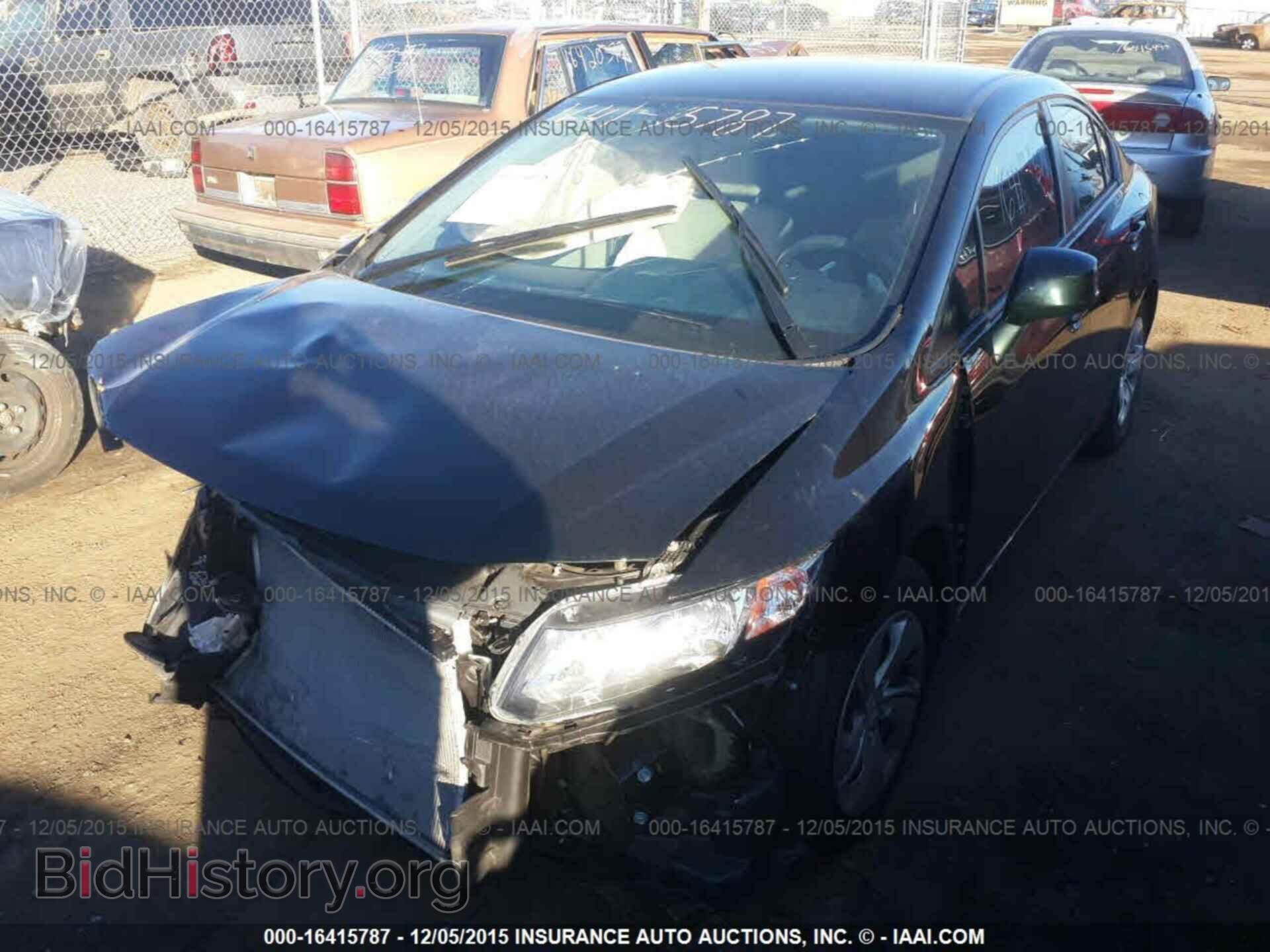 2013 Honda Civic - VIN: 2HGFB2F51DH301592 - Фото 2