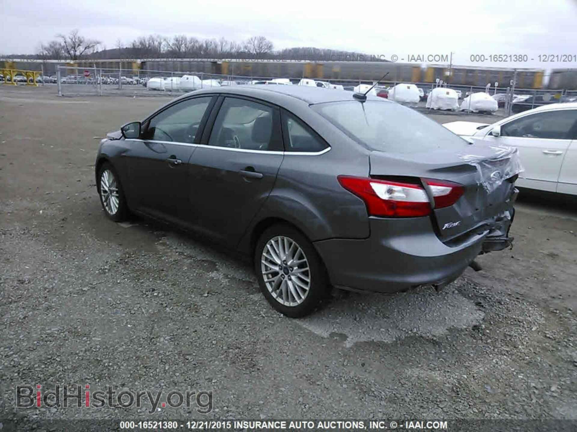 2012 Ford Focus - VIN: 1FAHP3H21CL283541 - Photo 3