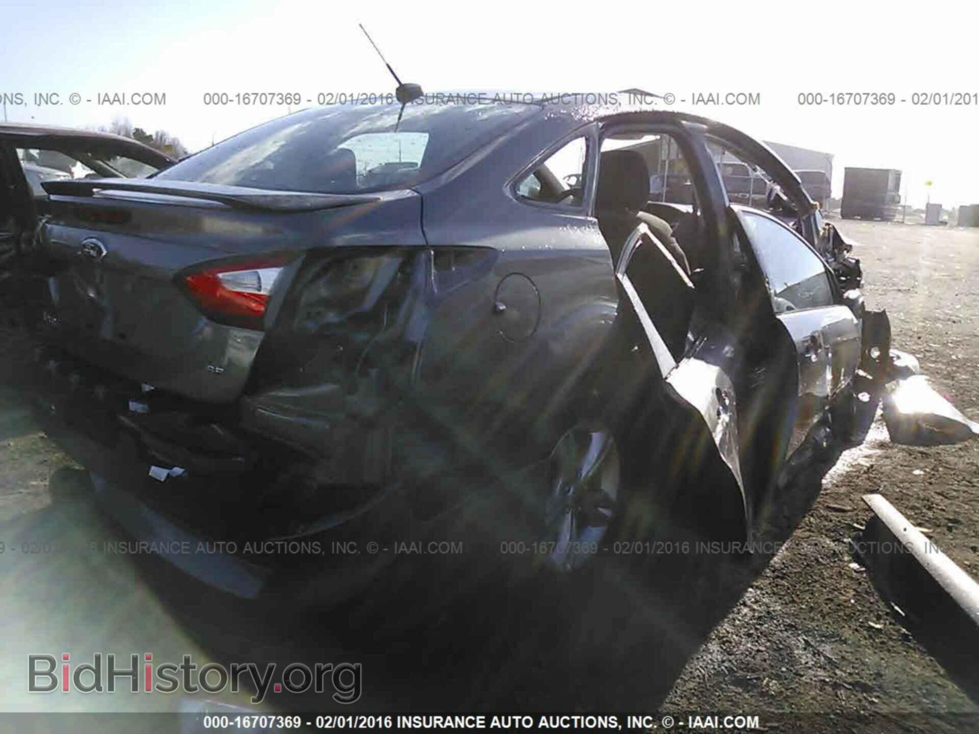 2012 Ford Focus - VIN: 1FAHP3F25CL419284 - Photo 4