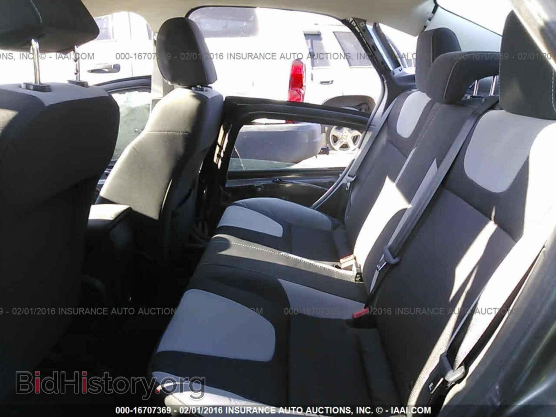 2012 Ford Focus - VIN: 1FAHP3F25CL419284 - Photo 8