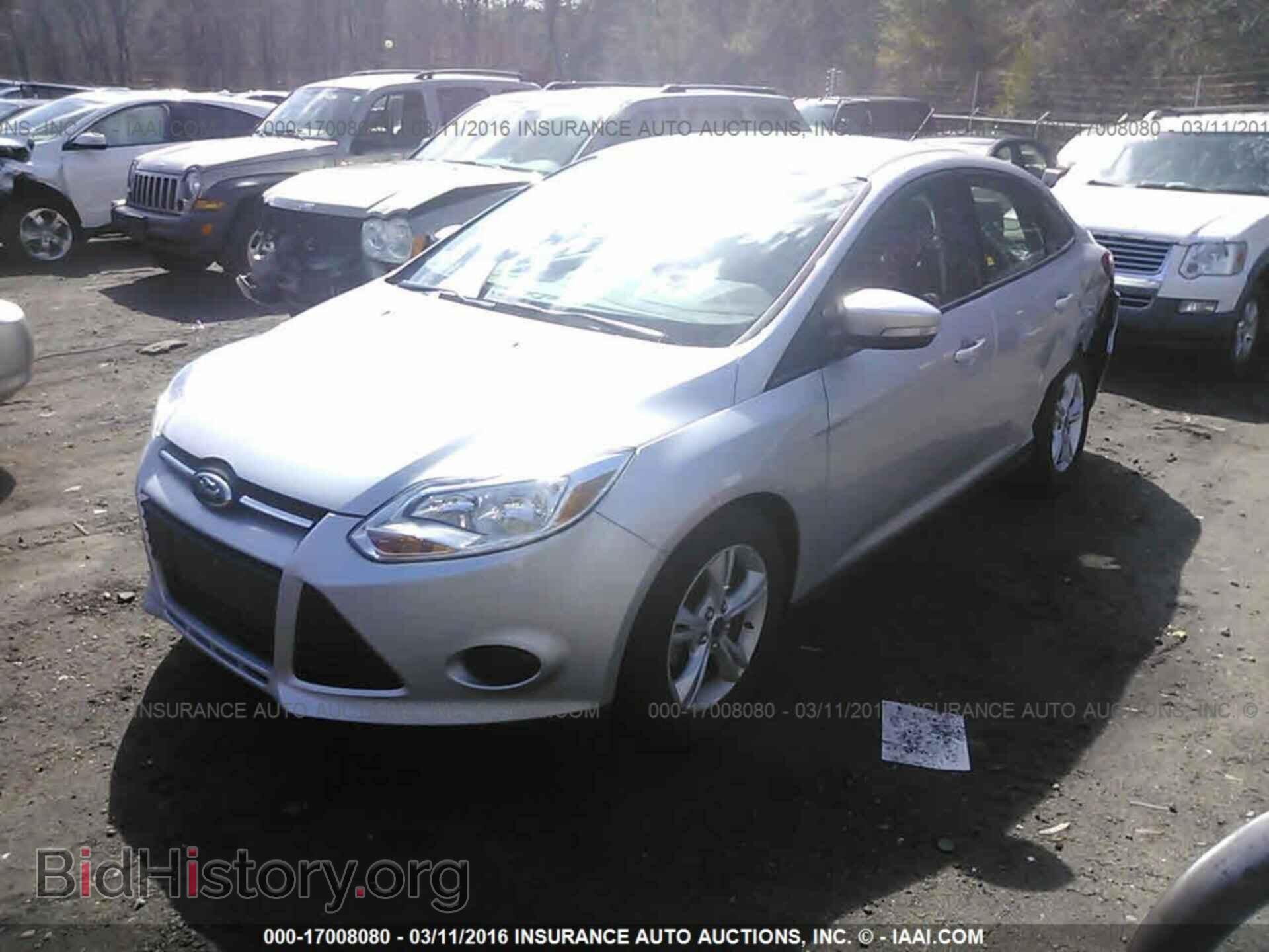 2014 Ford Focus - VIN: 1FADP3F22EL445911 - Photo 2