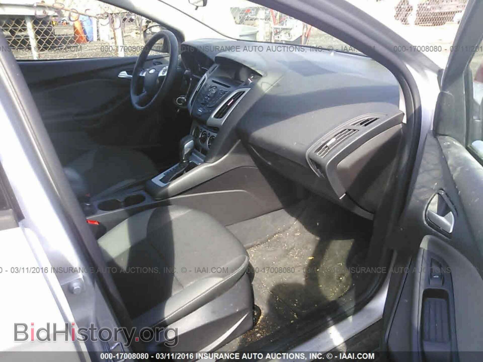 2014 Ford Focus - VIN: 1FADP3F22EL445911 - Photo 5